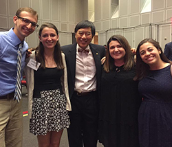 UMD President Loh with 4 iGive students