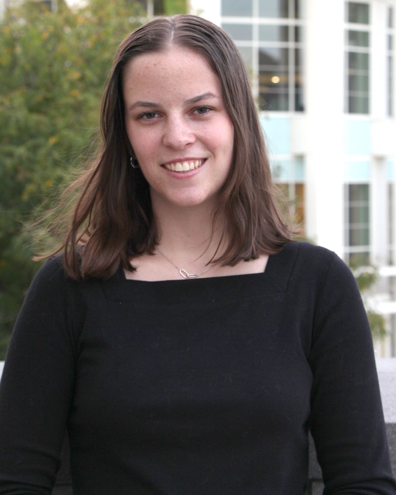 Amelia Skeers' headshot