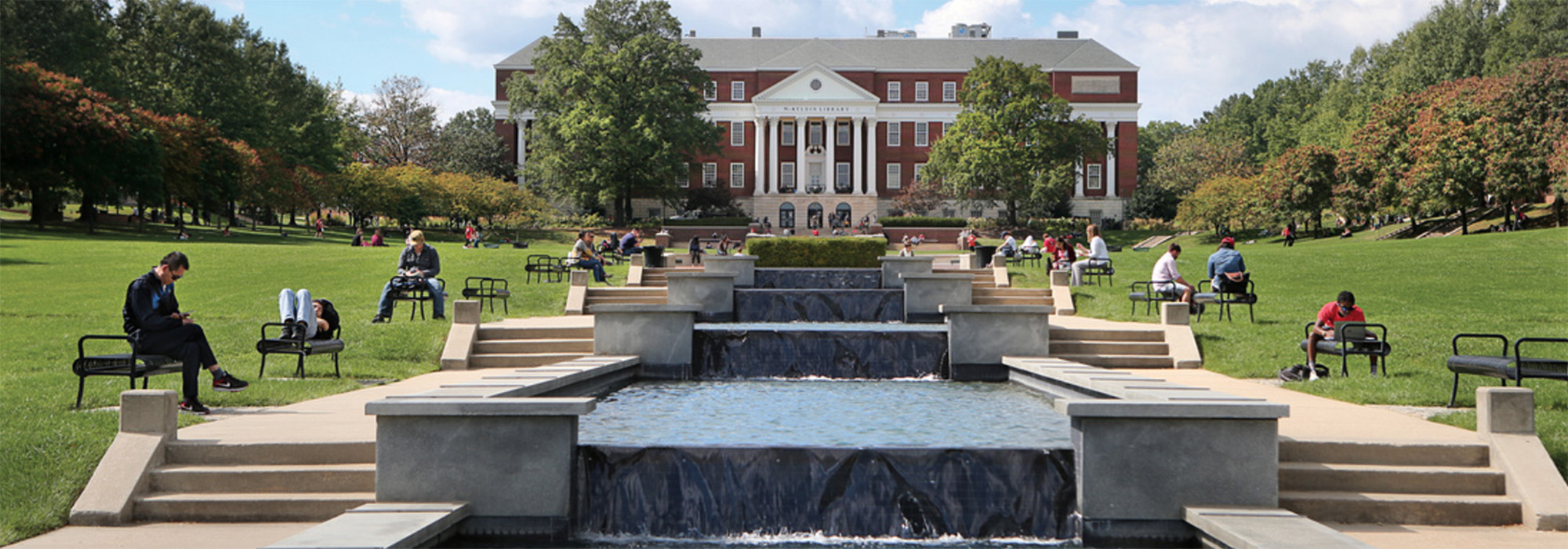 McKeldinmall fountain and library